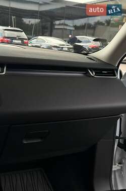 Внедорожник / Кроссовер Land Rover Range Rover Evoque 2019 в 