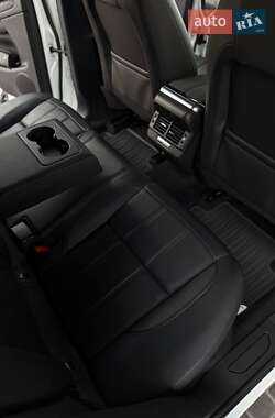 Внедорожник / Кроссовер Land Rover Range Rover Evoque 2019 в 