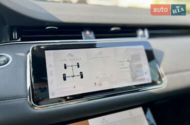 Внедорожник / Кроссовер Land Rover Range Rover Evoque 2022 в 