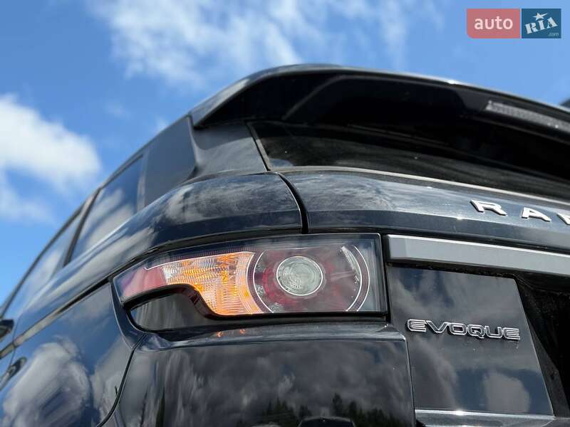 Позашляховик / Кросовер Land Rover Range Rover Evoque 2014 в Рівному