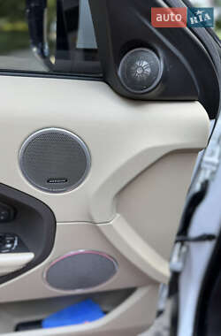 Внедорожник / Кроссовер Land Rover Range Rover Evoque 2013 в 