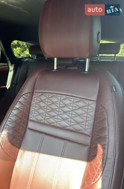 Внедорожник / Кроссовер Land Rover Range Rover Evoque 2019 в 