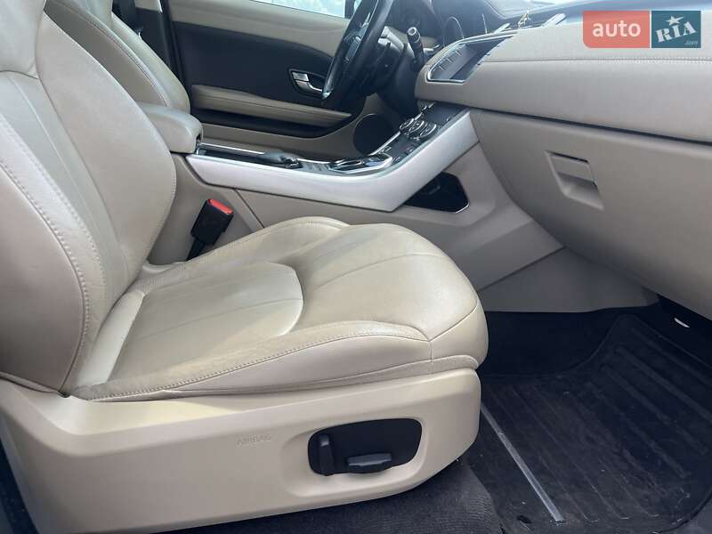 Внедорожник / Кроссовер Land Rover Range Rover Evoque 2016 в Киеве