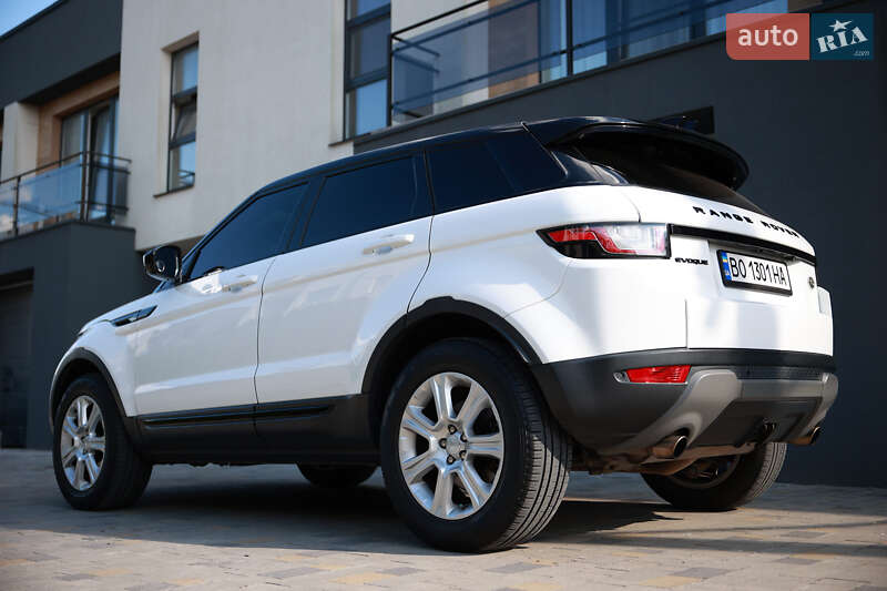 Внедорожник / Кроссовер Land Rover Range Rover Evoque 2017 в Тернополе