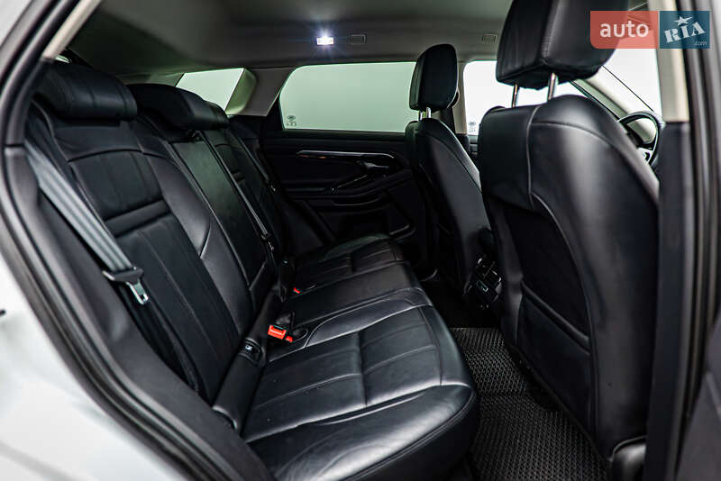Внедорожник / Кроссовер Land Rover Range Rover Evoque 2019 в Киеве