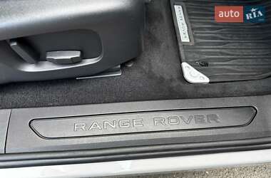 Позашляховик / Кросовер Land Rover Range Rover Evoque 2019 в 