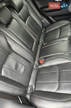 Внедорожник / Кроссовер Land Rover Range Rover Evoque 2018 в 
