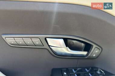 Внедорожник / Кроссовер Land Rover Range Rover Evoque 2014 в 