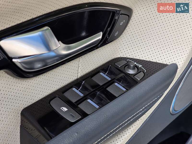 Позашляховик / Кросовер Land Rover Range Rover Evoque 2013 в Хмельницькому