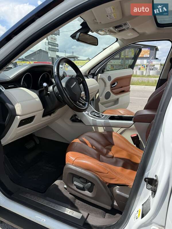 Внедорожник / Кроссовер Land Rover Range Rover Evoque 2013 в 