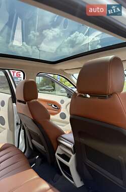Внедорожник / Кроссовер Land Rover Range Rover Evoque 2013 в 