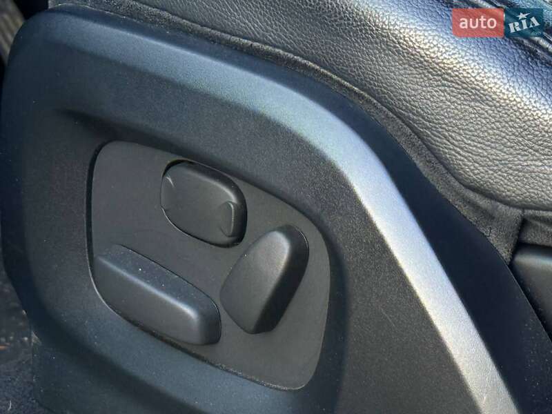 Внедорожник / Кроссовер Land Rover Range Rover Evoque 2015 в Мене фото 12 Внедорожник / Кроссовер Land Rover Range Rover Evoque 2015 в Мене