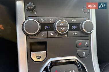 Внедорожник / Кроссовер Land Rover Range Rover Evoque 2015 в 