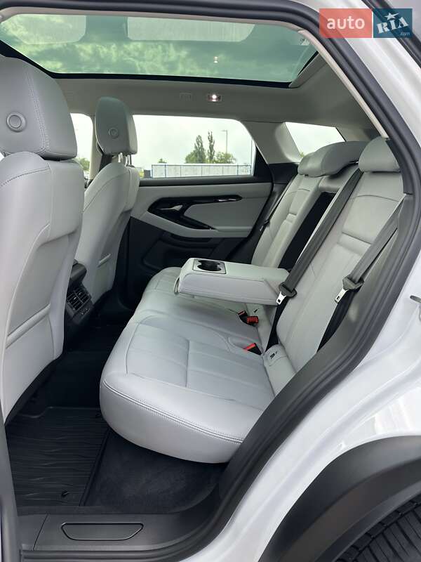 Внедорожник / Кроссовер Land Rover Range Rover Evoque 2024 в Киеве