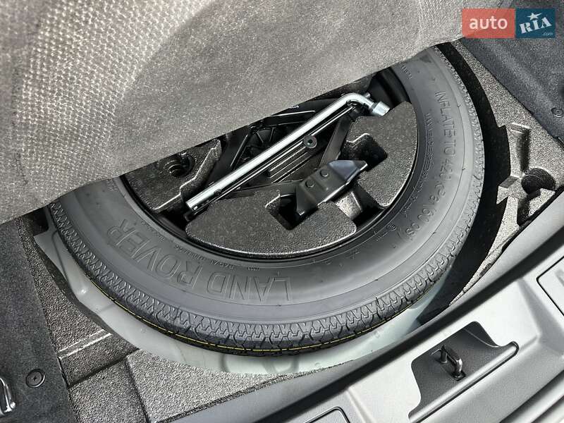 Внедорожник / Кроссовер Land Rover Range Rover Evoque 2024 в Киеве