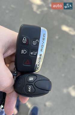 Внедорожник / Кроссовер Land Rover Range Rover Evoque 2015 в 