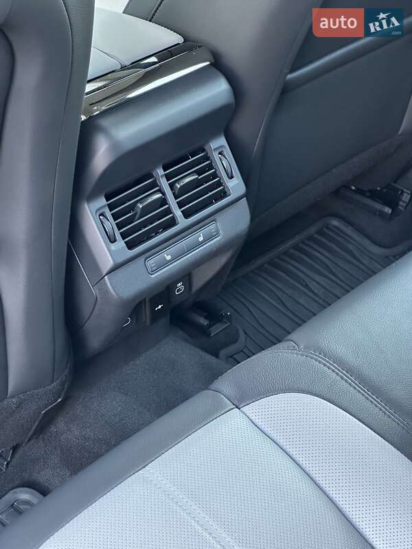 Внедорожник / Кроссовер Land Rover Range Rover Evoque 2024 в Киеве