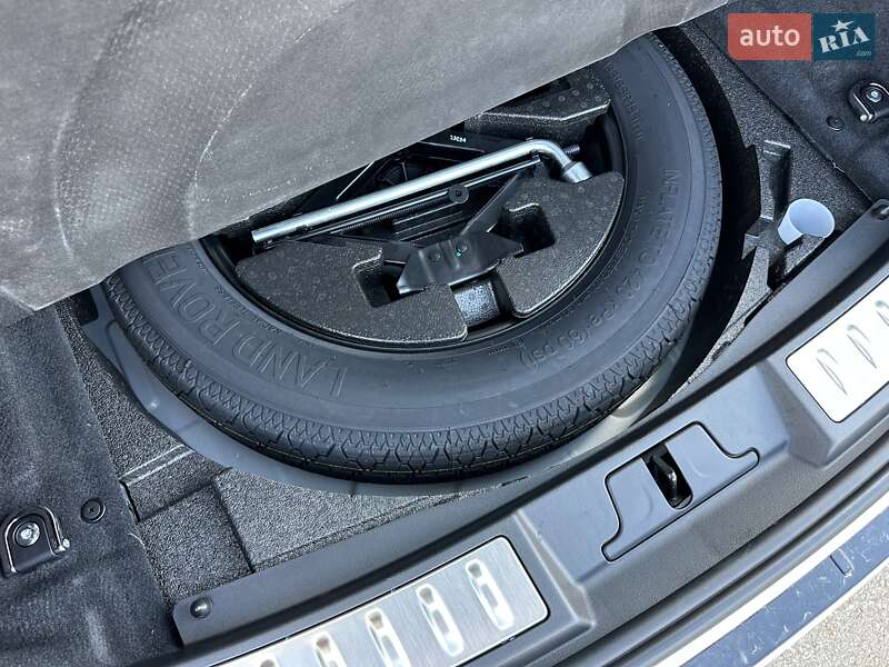Внедорожник / Кроссовер Land Rover Range Rover Evoque 2024 в Киеве