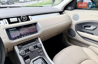 Внедорожник / Кроссовер Land Rover Range Rover Evoque 2016 в 