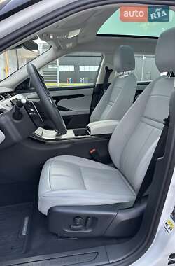 Внедорожник / Кроссовер Land Rover Range Rover Evoque 2024 в 
