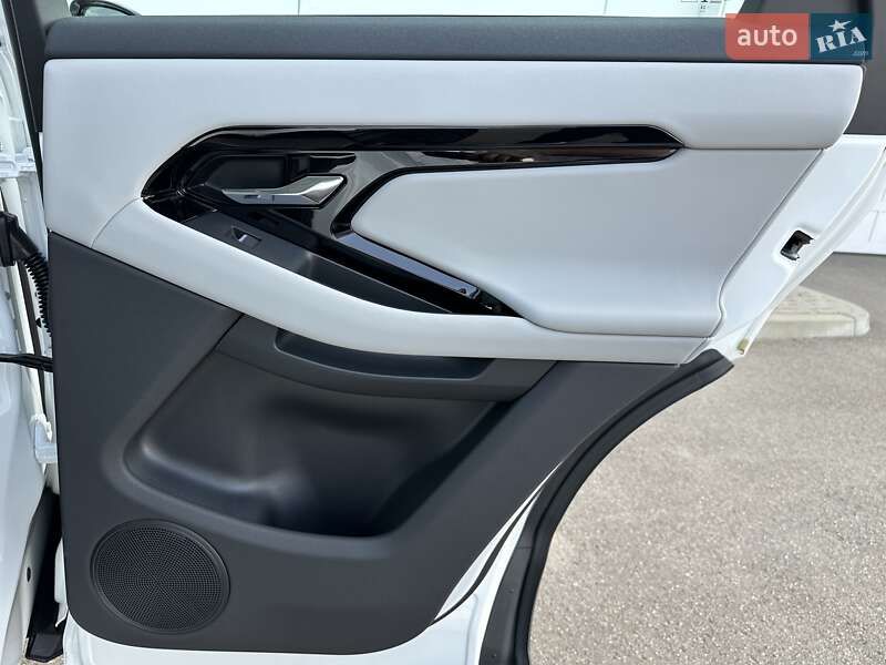 Внедорожник / Кроссовер Land Rover Range Rover Evoque 2024 в Киеве