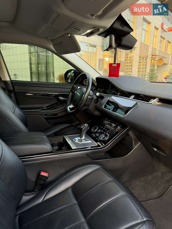 Внедорожник / Кроссовер Land Rover Range Rover Evoque 2019 в Киеве фото 17 Внедорожник / Кроссовер Land Rover Range Rover Evoque 2019 в Киеве