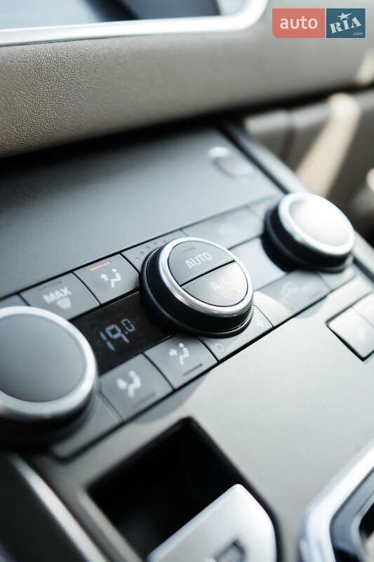 Внедорожник / Кроссовер Land Rover Range Rover Evoque 2018 в Коломые фото 16 Внедорожник / Кроссовер Land Rover Range Rover Evoque 2018 в Коломые