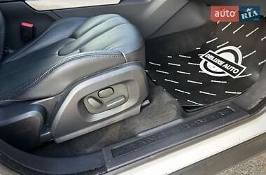 Внедорожник / Кроссовер Land Rover Range Rover Evoque 2012 в 