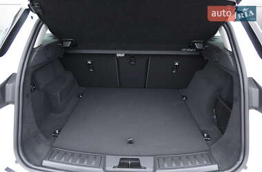 Внедорожник / Кроссовер Land Rover Range Rover Evoque 2024 в 