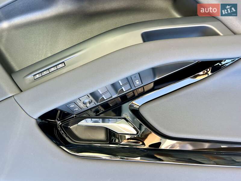 Внедорожник / Кроссовер Land Rover Range Rover Evoque 2024 в Киеве фото 17 Внедорожник / Кроссовер Land Rover Range Rover Evoque 2024 в Киеве