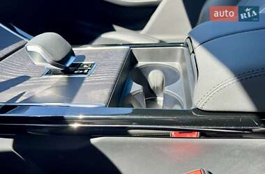 Внедорожник / Кроссовер Land Rover Range Rover Evoque 2024 в 