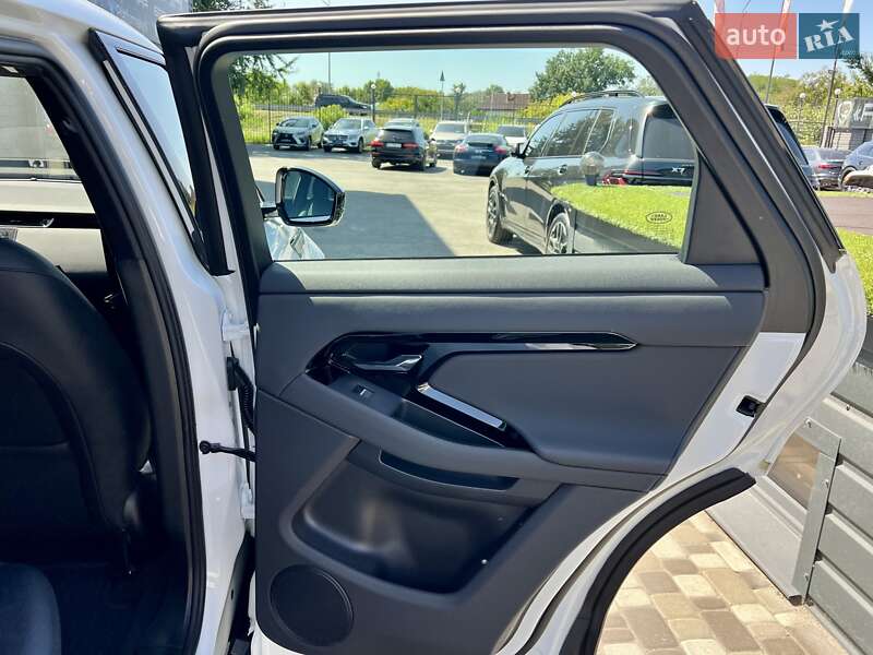 Внедорожник / Кроссовер Land Rover Range Rover Evoque 2024 в Киеве фото 44 Внедорожник / Кроссовер Land Rover Range Rover Evoque 2024 в Киеве