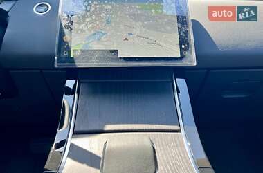 Внедорожник / Кроссовер Land Rover Range Rover Evoque 2024 в 