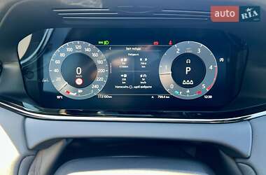 Внедорожник / Кроссовер Land Rover Range Rover Evoque 2024 в 