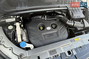 Внедорожник / Кроссовер Land Rover Range Rover Evoque 2015 в 