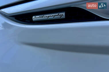 Внедорожник / Кроссовер Land Rover Range Rover Evoque 2016 в 