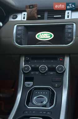Внедорожник / Кроссовер Land Rover Range Rover Evoque 2015 в 