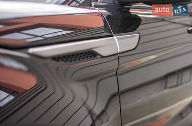 Внедорожник / Кроссовер Land Rover Range Rover Evoque 2015 в 