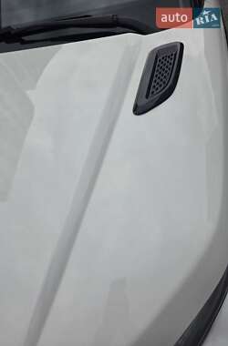 Внедорожник / Кроссовер Land Rover Range Rover Evoque 2014 в 