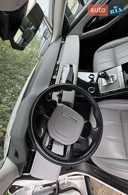 Позашляховик / Кросовер Land Rover Range Rover Evoque 2020 в 