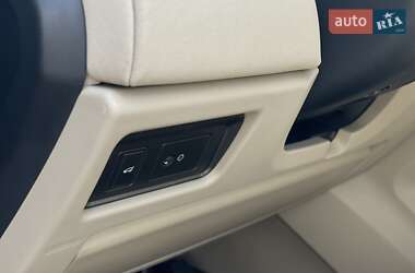 Внедорожник / Кроссовер Land Rover Range Rover Evoque 2018 в 