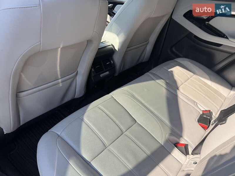 Внедорожник / Кроссовер Land Rover Range Rover Evoque 2019 в Тернополе