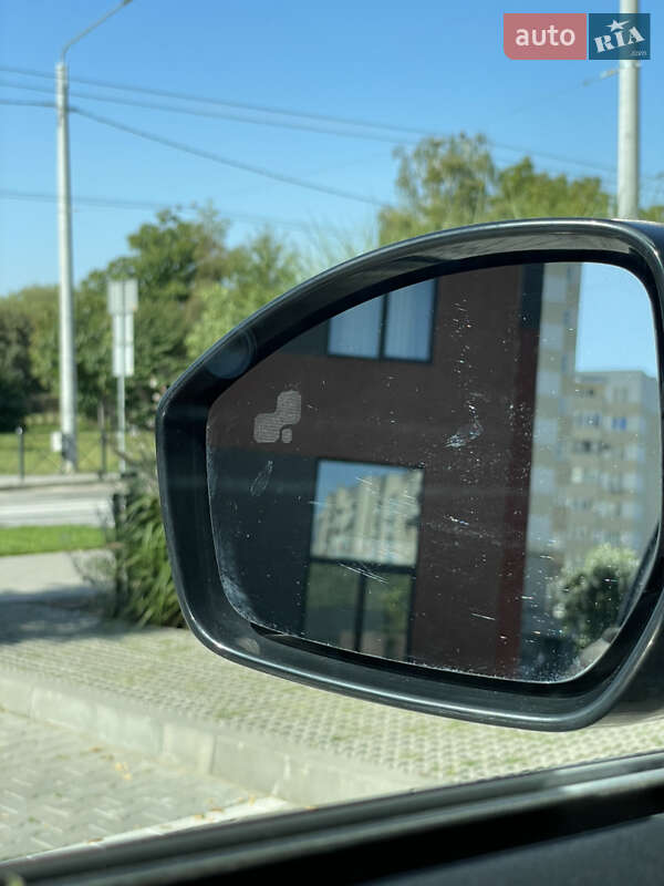 Внедорожник / Кроссовер Land Rover Range Rover Evoque 2017 в Ивано-Франковске