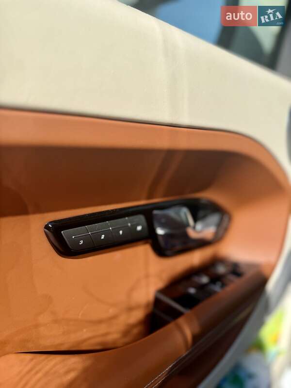 Внедорожник / Кроссовер Land Rover Range Rover Evoque 2012 в Киеве