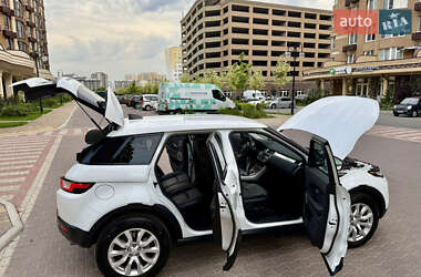 Внедорожник / Кроссовер Land Rover Range Rover Evoque 2017 в 