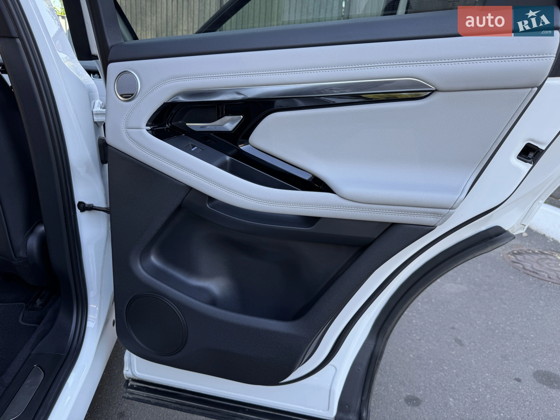 2019 Land Rover Range Rover Evoque - мініатюра 54