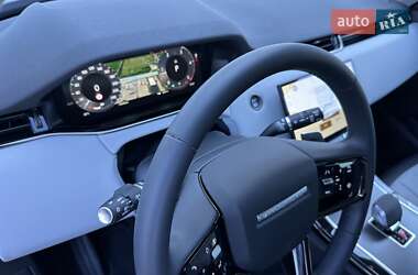 Внедорожник / Кроссовер Land Rover Range Rover Evoque 2023 в 
