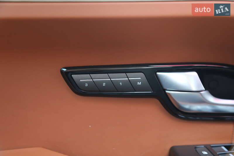 Внедорожник / Кроссовер Land Rover Range Rover Evoque 2014 в Киеве