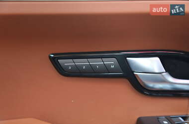 Позашляховик / Кросовер Land Rover Range Rover Evoque 2014 в  фото 30 Позашляховик / Кросовер Land Rover Range Rover Evoque 2014 в