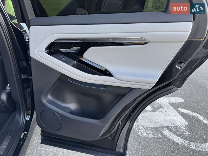 Внедорожник / Кроссовер Land Rover Range Rover Evoque 2021 в Киеве